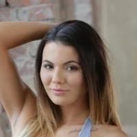 Ванесса Декер Vanessa Decker