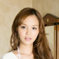 Эмири Окадзаки Emiri Okazaki