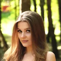 Элли Мур Ellie Moore