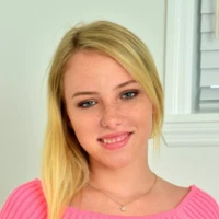 Дикси Линн Dixie Lynn