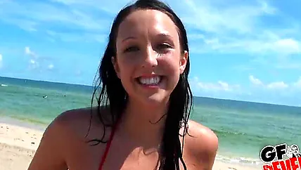 Пикапер насаживает на хуй подружку с пляжа и снимает на камеру