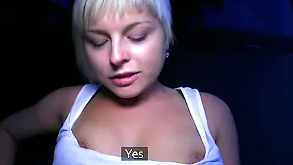 Большой хуй в рот шаловливой сучке, которая на всё готова за кэш