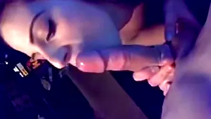 Оральная ебля симпатичной шлюшки снята на камеру