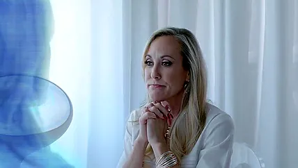 Опытная шалашовка Brandi Love красиво ебется с чуваком