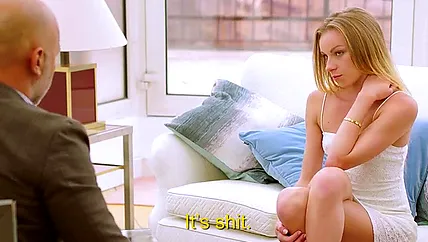 Красивое анальное порно ухоженной блондиночки с самцом