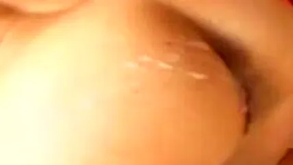 Порно с блондинкой, которая любит показывать свою задницу раком