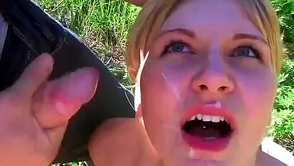 Русский пикап сес на улице с молодой студенткой